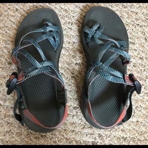 Chacos size 9
